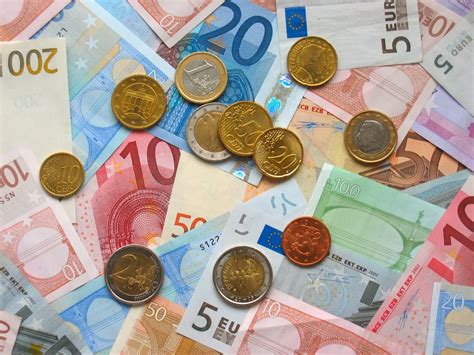 Moneycation: Currencies pegged to the Euro exchange rate