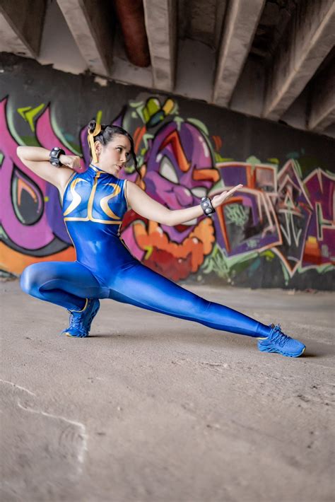 Chun Li (By caroangulito) : r/cosplaygirls