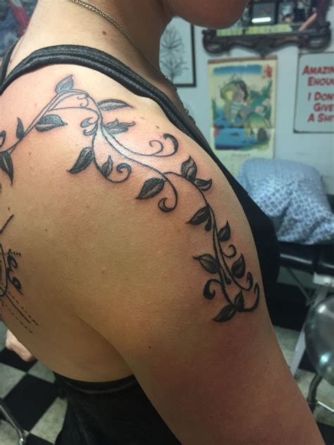 Shoulder Vine Tattoos - Printable Calendars AT A GLANCE