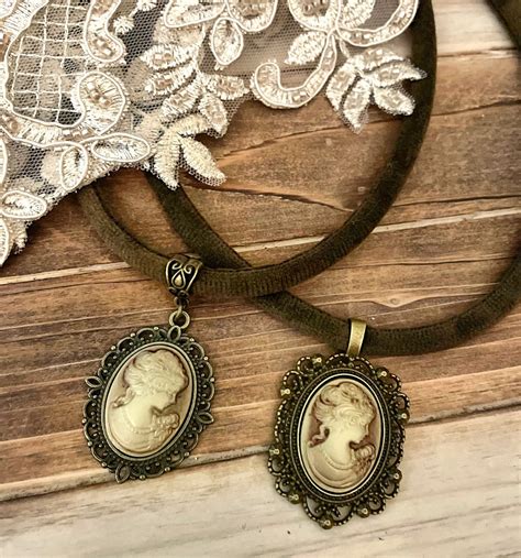 Cameo Necklace/victorian Cameo Necklace/cameo Velvet Rope Necklace ...