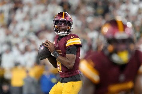 Who Should I Start? Saquon Barkley or Jayden Daniels