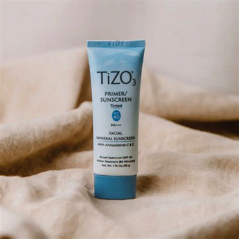 TiZO 3 Facial Primer Sunscreen – SPF 40 Mineral Protection | The Fix ...
