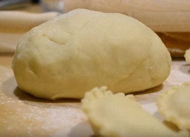 Тесто за кнедли във вряща вода според стъпка по стъпка 🥟 рецепта със снимка
