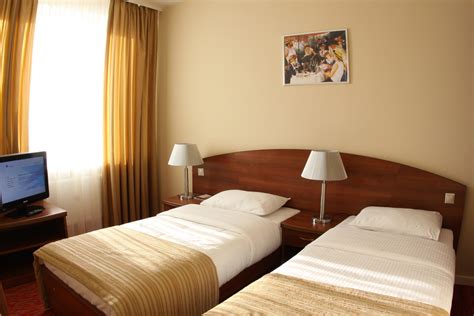 Maxima Hotels