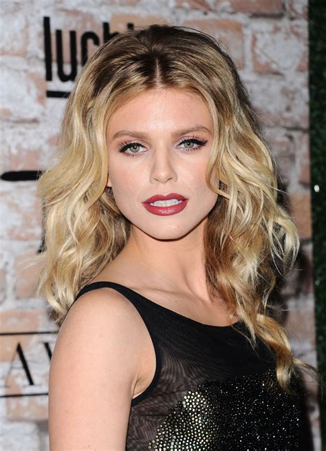 AnnaLynne McCord Style, Clothes, Outfits and Fashion• Page 11 of 17