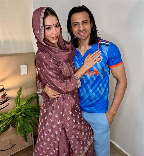 Niks Indian (@niksindiancom) • Instagram photos and videos