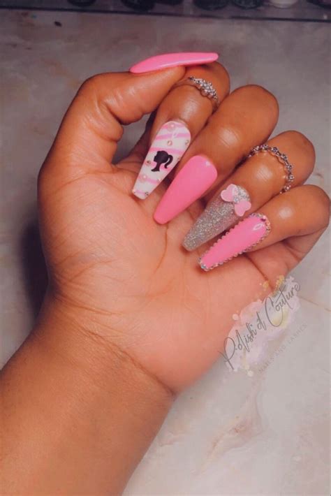 Diseños de uñas de Barbie