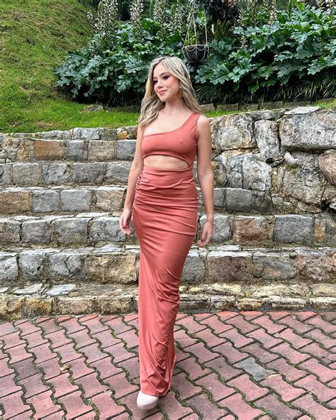 Laura Camila Vargas 🧿 | Mis primeros 21k ️‍🔥🧠 2:22:51 en los que dejé