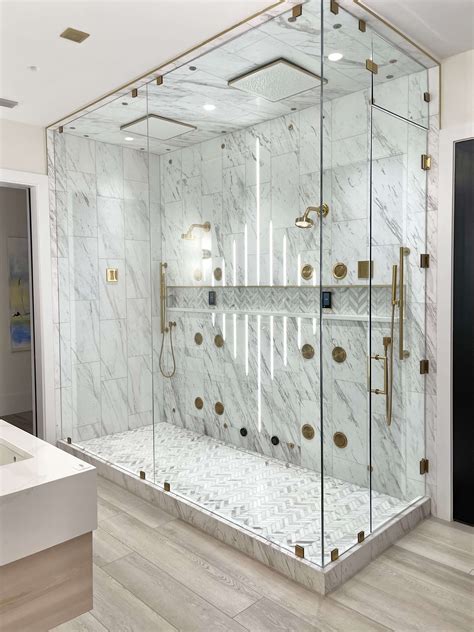 How Big Are Showers at Ryan Bruce blog
