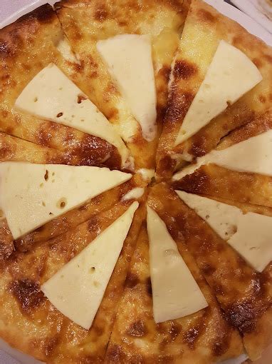 updown white restaurant