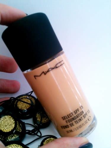 MAC Select SPF 15 Foundation – Жидкий тональный крем на водной основе ...