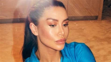 Jaimie Vaes geniet van Ibiza, deelt sexy kiekje zonder Jorik | RTL Nieuws