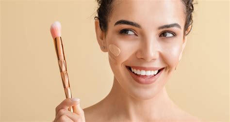 foundation  longer expert makeup tips