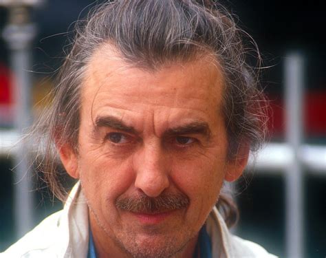 piada de george harrison apos tomar  facadas de fa dos beatles