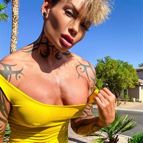 Nahla Monroe
