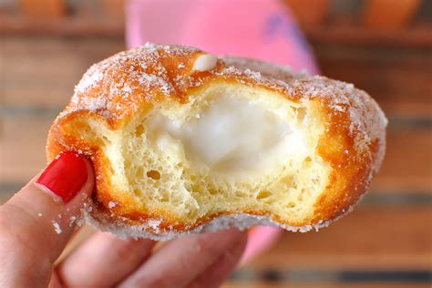 Leonard’s Bakery celebrates 60 years of malasadas on Kapahulu Avenue