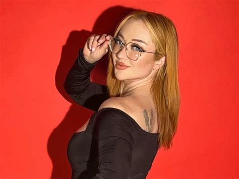 Who Is Emma Magnolia, An American Model & Social Influencer?