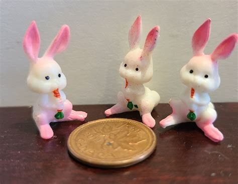 Set of 3 Plastic Miniature Bunnies - Grandpa's Doll House