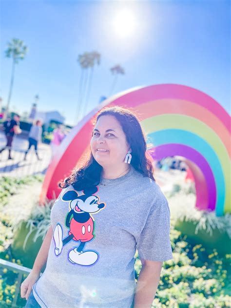 Beach Themed Party Mini Popsicle Cupcakes: Summer Cupcake Recipe