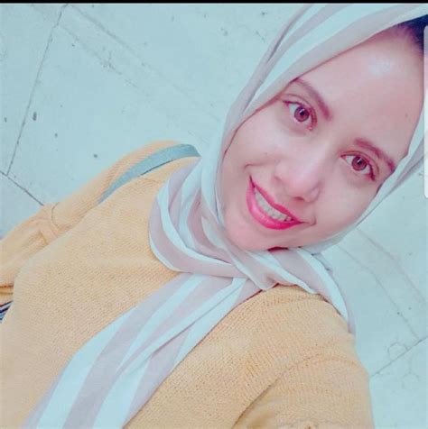 Houda Arab Girl Hijab Show She Tits Nuds 22 Pics