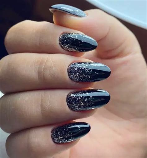 Elevate Your Style with These Stunning Black Nails Art Designs! – best ...