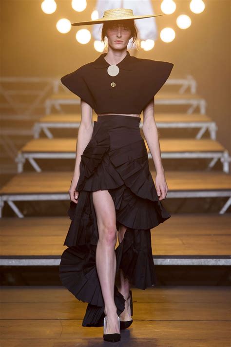 Jacquemus – Artofit
