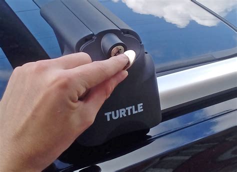 Багажник на интегрированные рейлинги Turtle Air 2 черные • АВТОБАГАЖНИКИ.BY