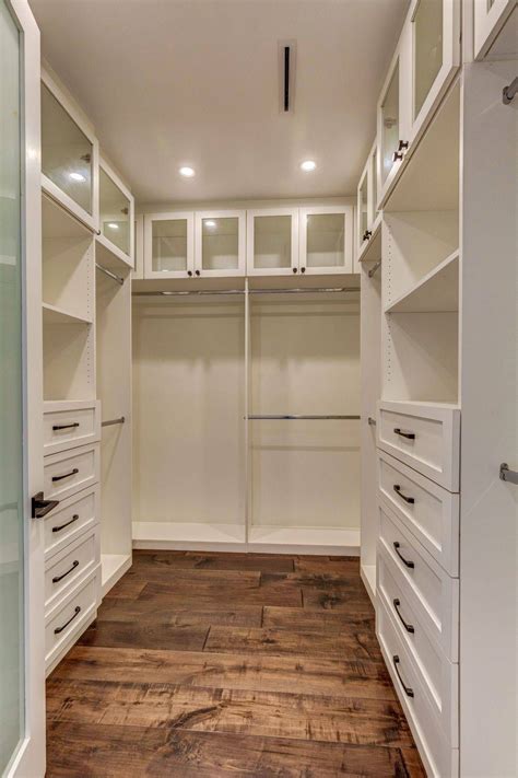 Master Closet Layout Ideas - Design Talk