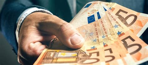 snel geld lenen vraag nu je lening  aan snel makkelijk en veilig