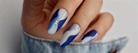 Chrome Nail Art