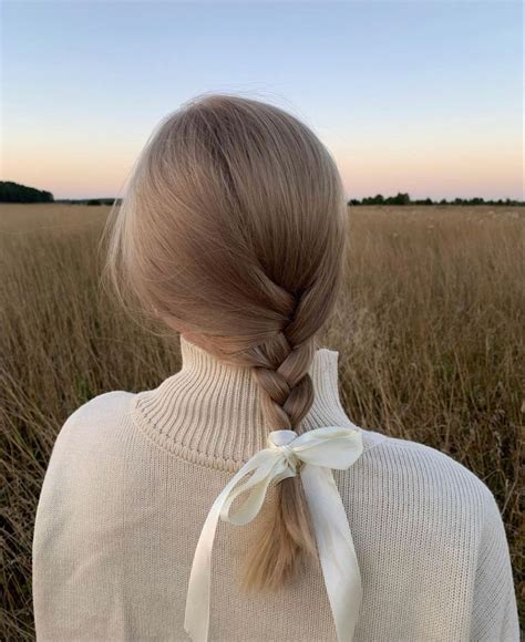 Pin by 𝙻 𝙴 𝚂 𝚂 𝙸 on Быстрое сохранение | Hair tutorials for medium hair ...
