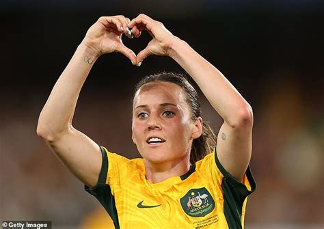 tottenham    huge aussie flavour  matildas star hayley raso