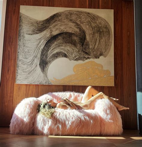 Heidi Klum teases Halloween costume with naked photo