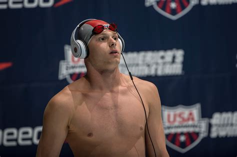 3 Signs You're An Over-Involved Swim Parent