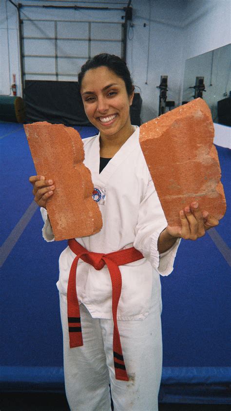 Michelle Khare | 2024 🥰 | Instagram