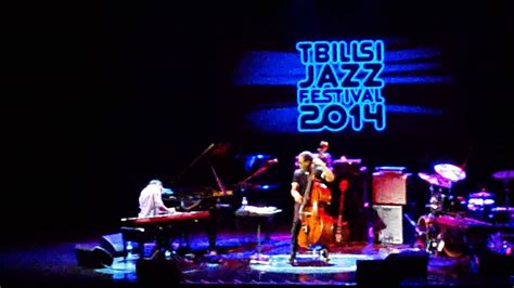 Stanley Clarke Band & Beka Gochiashvili - Herio Bichebo (Tbilisi jazz ...