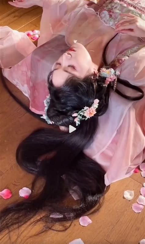 古装美女网红“焕儿” 无码AV外流 系狗炼公厕露体形象尽毁 | 新生活报 - ILifePost爱生活