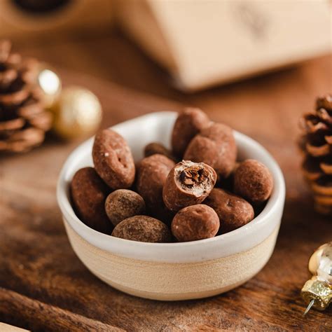 Decoding Cocoa and Chocolate: Understanding the Difference – La