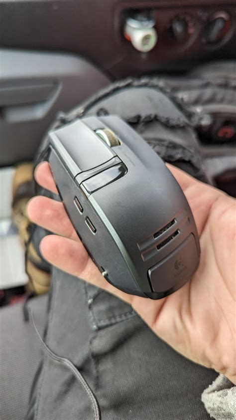 Is there a way to make the dpi indicator of the G305 RGB by using the ...