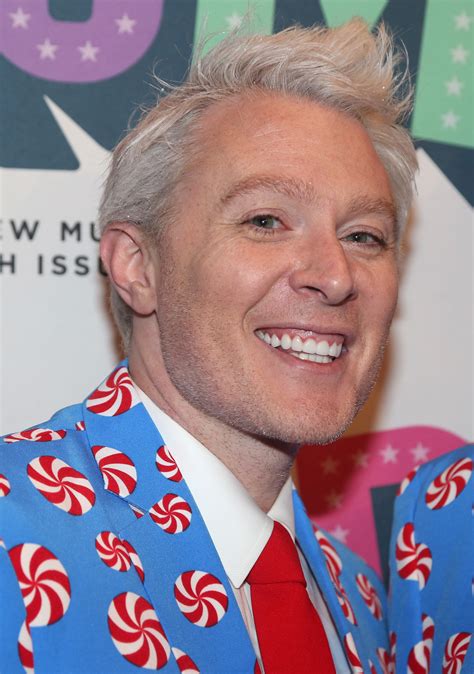 Male celebrities who had plastic surgery