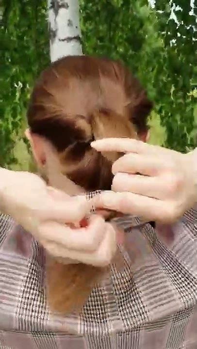 Собираю волосы в низкий пучок в виде закрученной морской волны #shorts ...
