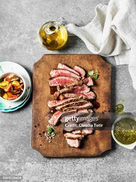 Very Rare Steak Photos and Premium High Res Pictures - Getty Images