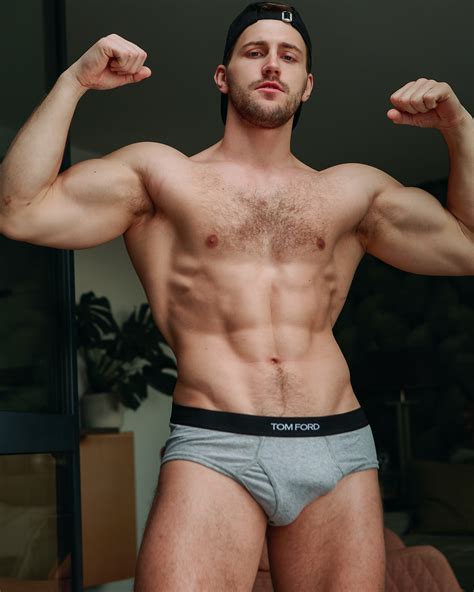 Konstantin Kostin – Shirtless Celebs