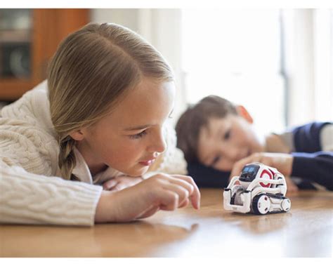 Robot Cozmo 2.0 with AI