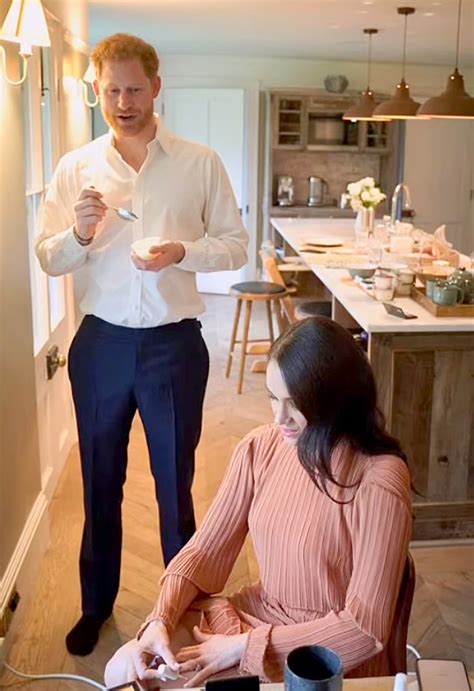 You Won't Believe What Happened After Meghan's Mole Tweeted This... Image 13