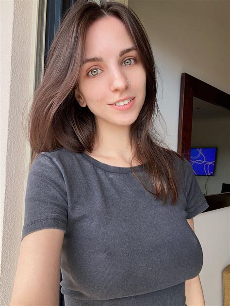 I wonder how many stares I’ll get in this : r/braless