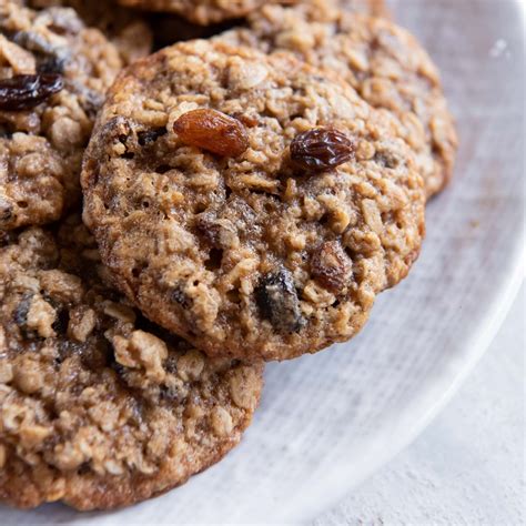 Oatmeal Raisin Cookies {Soft & Chewy} - Kristine's Kitchen