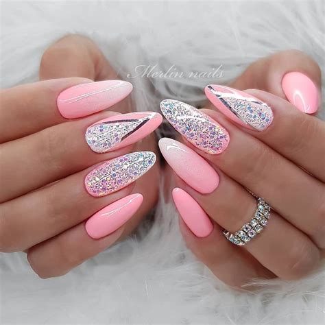 Сделали бы себе такой маникюр? 💅 Оцените дизайн от1⃣ до 1⃣0⃣ Пишите ...