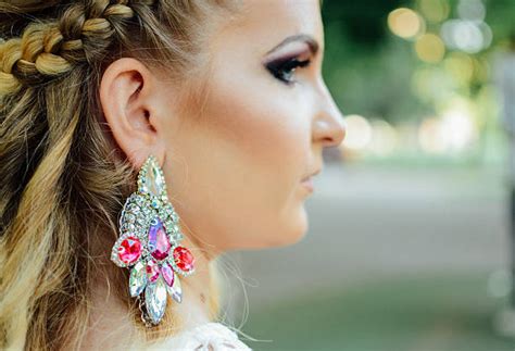 90+ Human Ear Close Up Earring Side View Stock Photos, Pictures ...