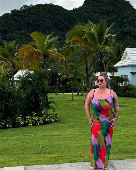 Sarah Mazingo, MBA 😮‍💨 | Not a scene girl, a barely seen girl 🥀 | Instagram